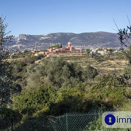 House In With Swimming Pool Casa vacanze