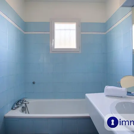 House In With Swimming Pool Casa vacanze