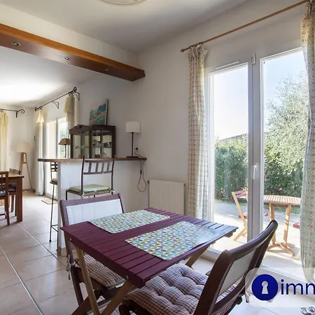 Casa vacanze House In With Swimming Pool *